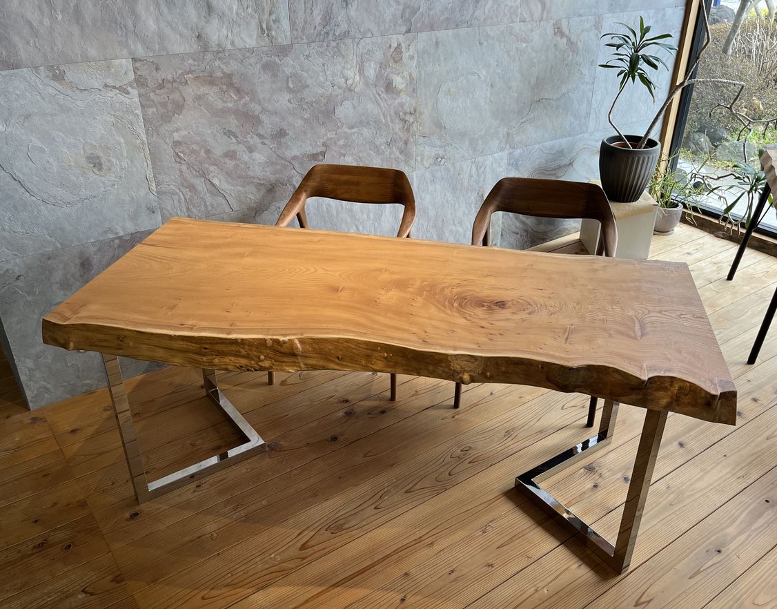 欅一枚板テーブル | 無垢一枚板「栃」テーブル【上杉木材店】岐阜で 